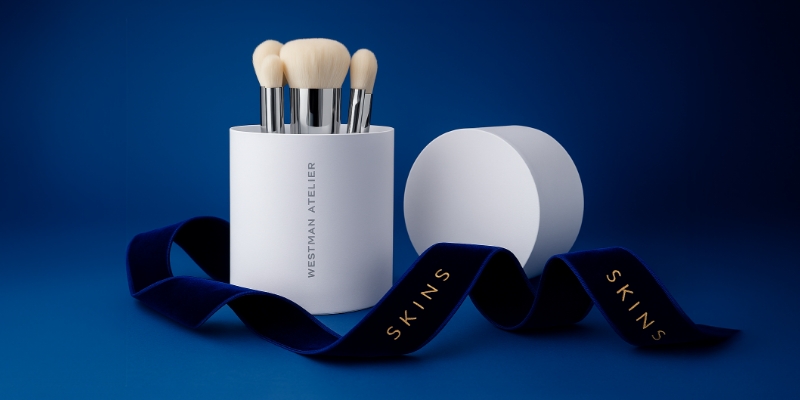 Skins_GiftGuide_2025_Makeup_800x400